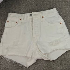 Levi white denim shorts